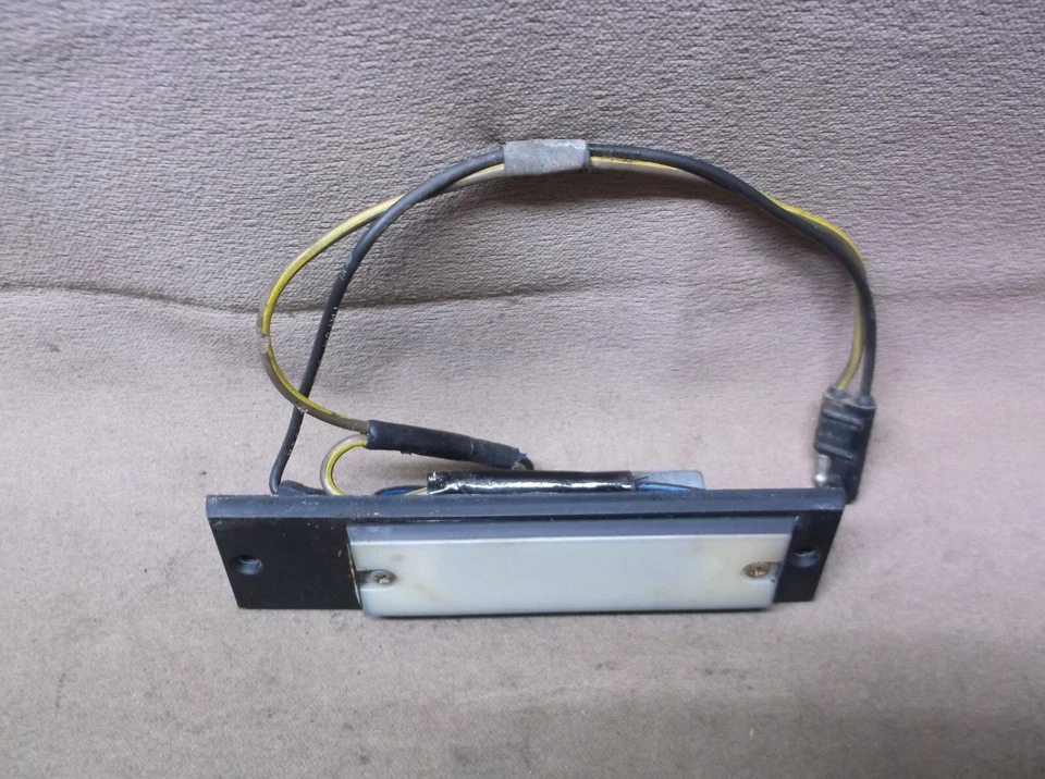 Mercury Cougar XR7 1969 1970 lado derecho tablero mapa luz Foto 4 de 4