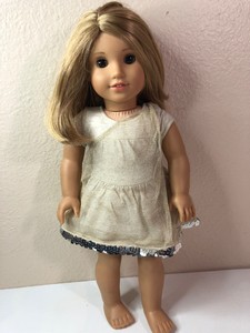 american girl doll with short blonde hair