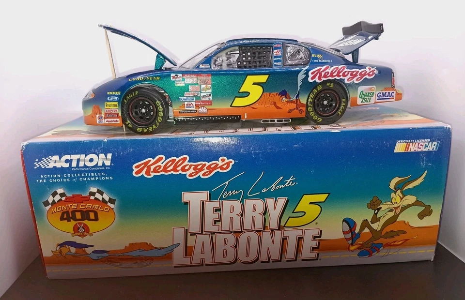 Coche Terry Labonte 2001 edición limitada Looney Tunes NASCAR 1:24 Foto 2 de 4