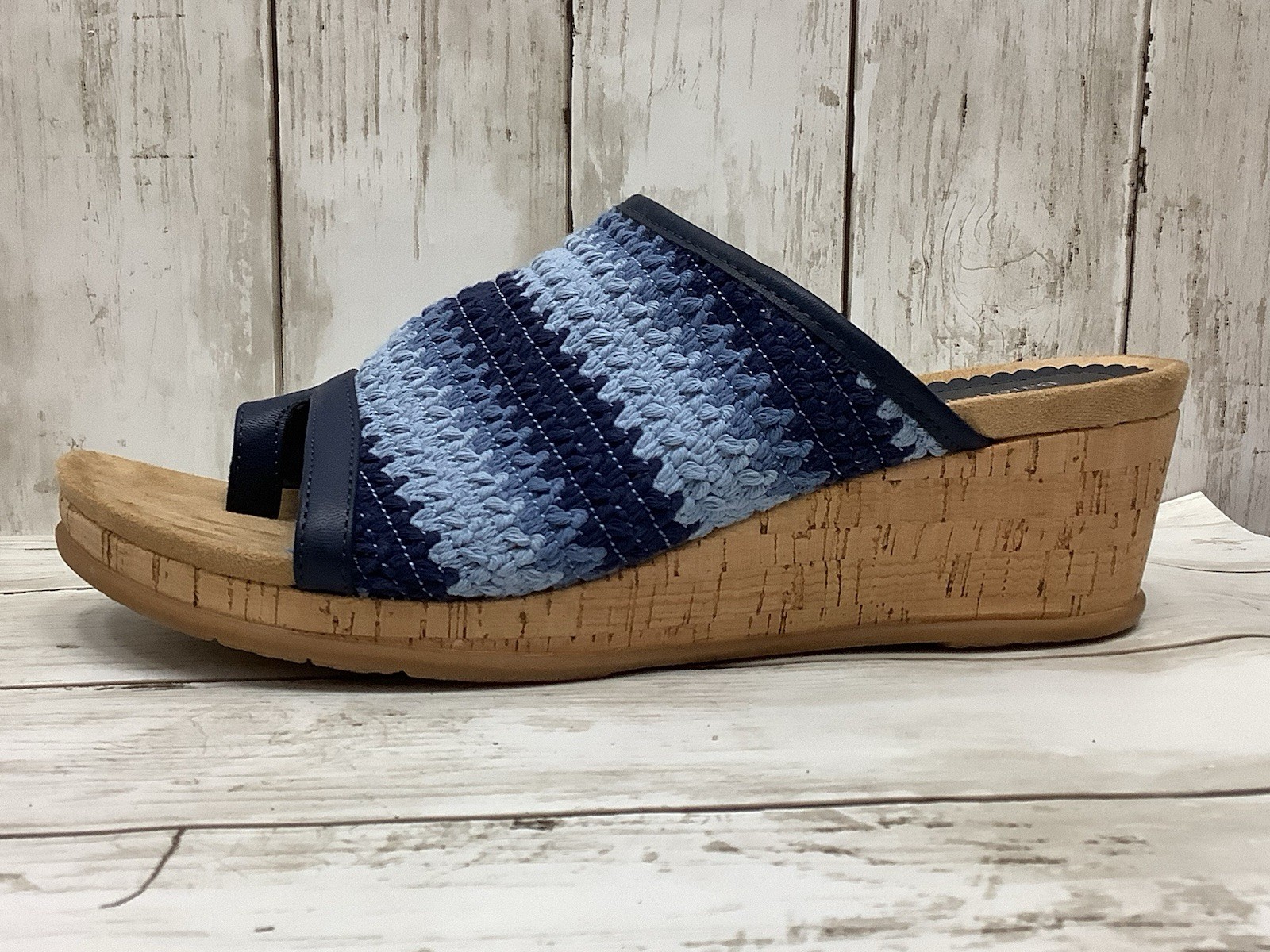 Baretraps Bethie Women’s Size 11 Wedge Sandals, Blue Crochet/Cork, Comfort Heel