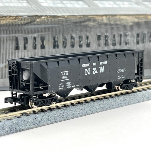 Tolva de acero Con-Cor escala N 1652E Norfolk Western 3 bahías N&W 25069 | Zustand: Used