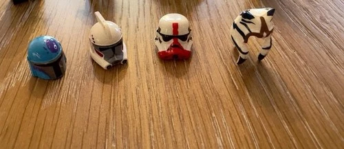LEGO Star Wars Minifigure Accessory Lot Stormtrooper Helmets And Tano Headdress