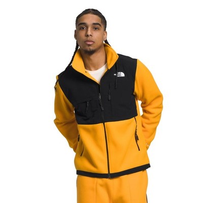 The North Face Men's Retro Denali Jacket Summit Gold NWT Size Large