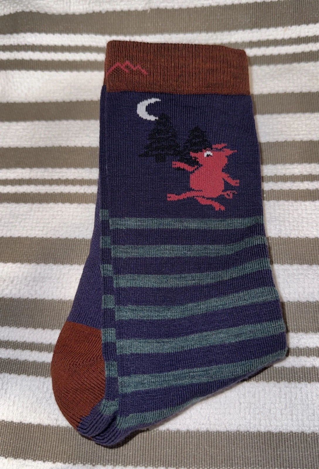 Darn Tough BlackBerry Pig/wolf Men's Lightweight Crew Socks Wool Blend NWOT