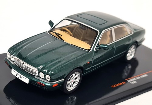 iXO 1/43 - Jaguar XK8 X308 Metallic Green 1998 Diecast Scale model car - Picture 3 of 7