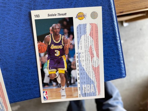 UPPER DECK CARD 1992/93 LAKERS THREALT N 193 - Picture 2 of 2
