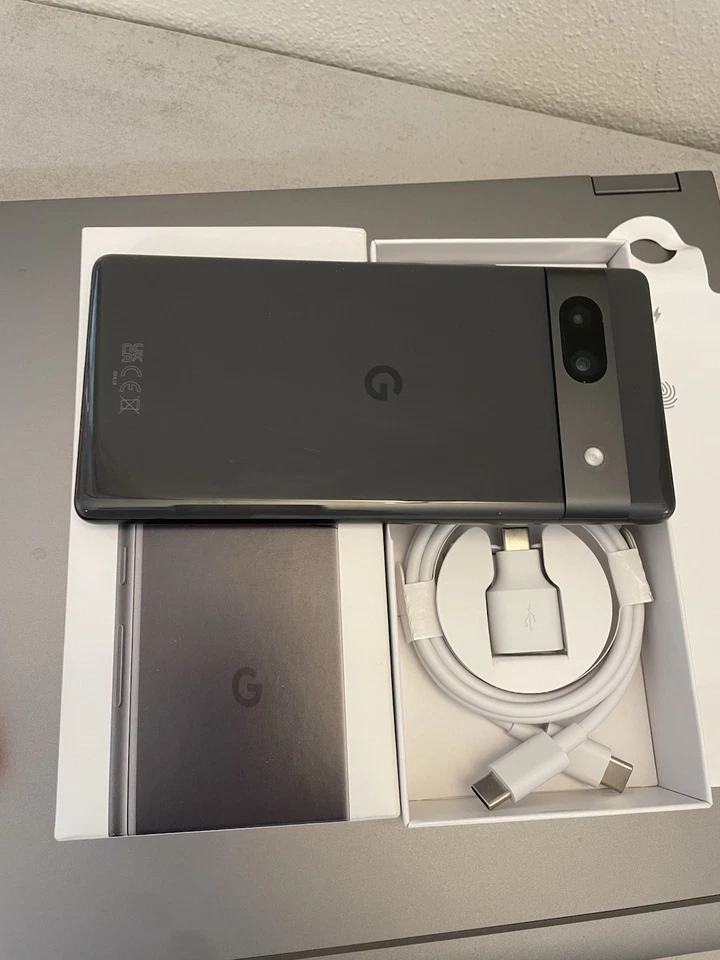Google Pixel 7a - 128GB - Grigio Antracite (Sbloccato) (Dual SIM) - Immagine 3 di 4