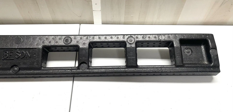 Amortiguador de parachoques trasero para Subaru Legacy 2015 2016 2017 SU1170111 | 57705AL11A Foto 3 de 4