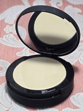 it Cosmetics Bye Bye Pores Pressed Airbrush Finish Powder Translucent new