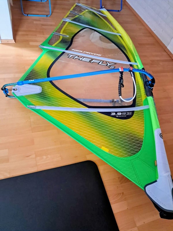 windsurf segel NeilPryde The Fly 2 Wave Windsurfsegel 3,9 m in Grün/Gelb