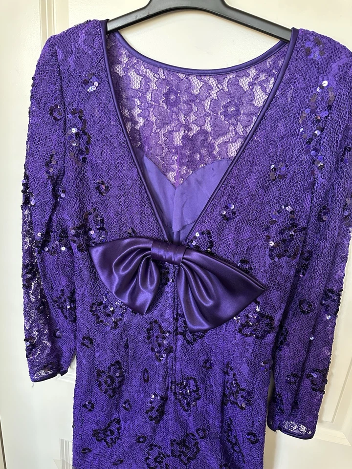 Vestido De Colección Morton Myles for The Warrens Púrpura Encaje Caída Trasera Con Pajarita Talla 12 Foto 4 de 4