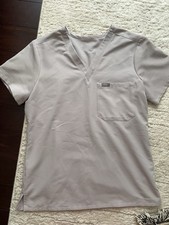 FIGS Technical Collection Women  s V-Neck Scrub Top XS tan