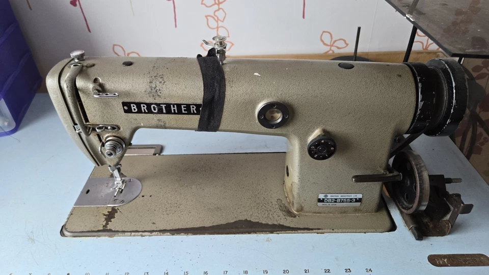 Brother Industrial Sewing Machine - Image 4 of 4