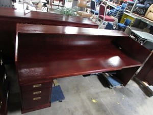 U-Shaped Wood Reception Desk for Lobby