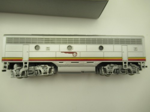 Bachmann Plus 11224 & 11226 Santa Fe War Bonnet #309L & 336B EMD F7A & B HO - Picture 7 of 10