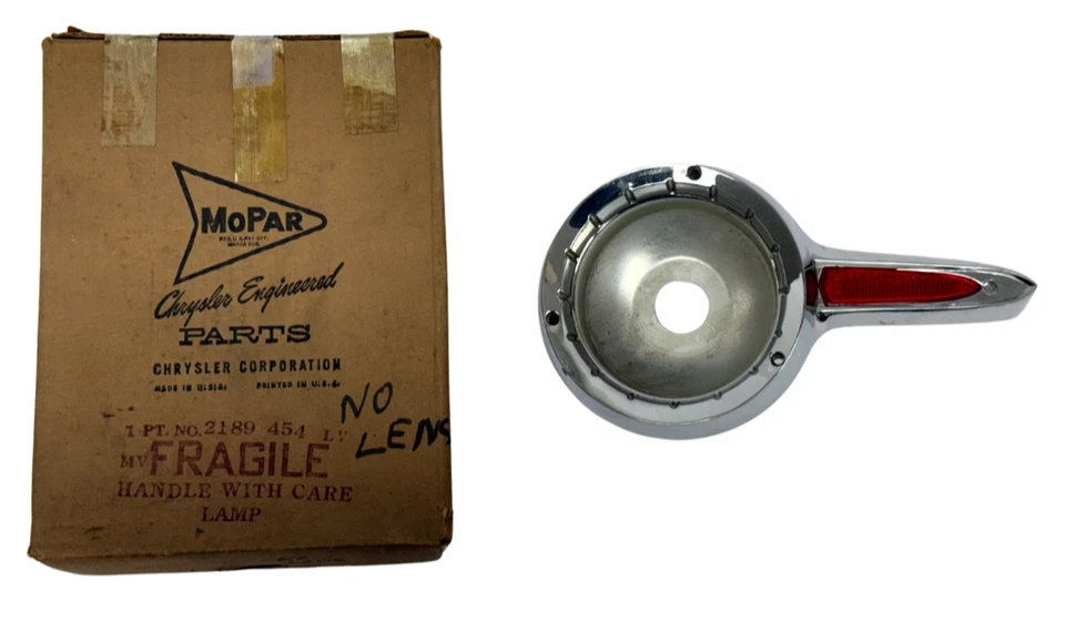1962 Dodge Lancer универсал задний правая сторона задний фонарь хром 2189454 новый из старых запасов. - Изображение 2 из 4