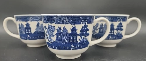 Vintage-Johnson Brothers BLUE WILLOW Cups Made In England Set Of 3