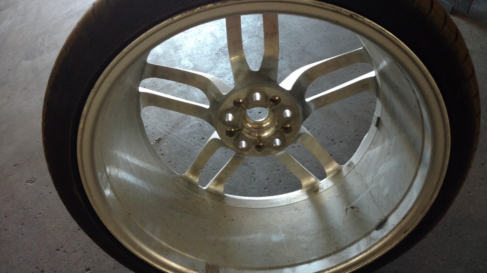 FERRARI 488 GTB SPIDER FRONT RIM DIAMOND FACTORY WHEEL WITH TIRE OEM 315895