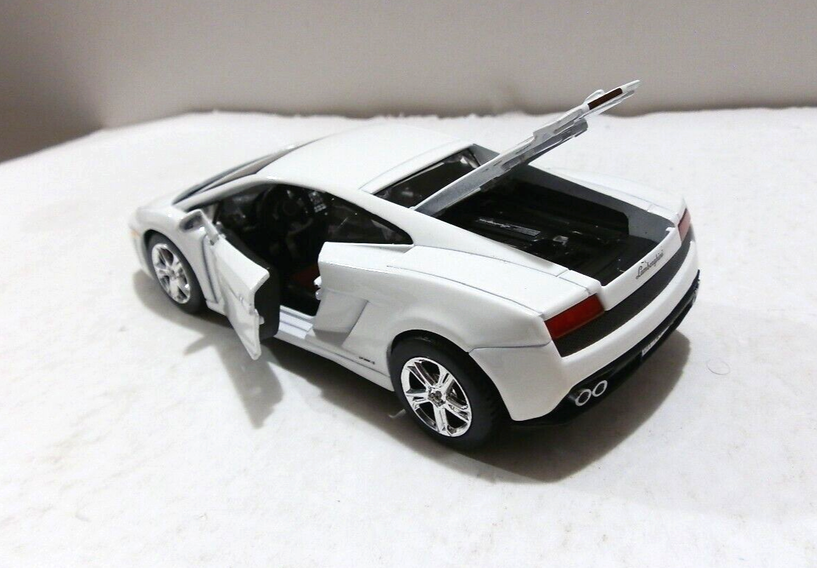 Foto 4 di 5