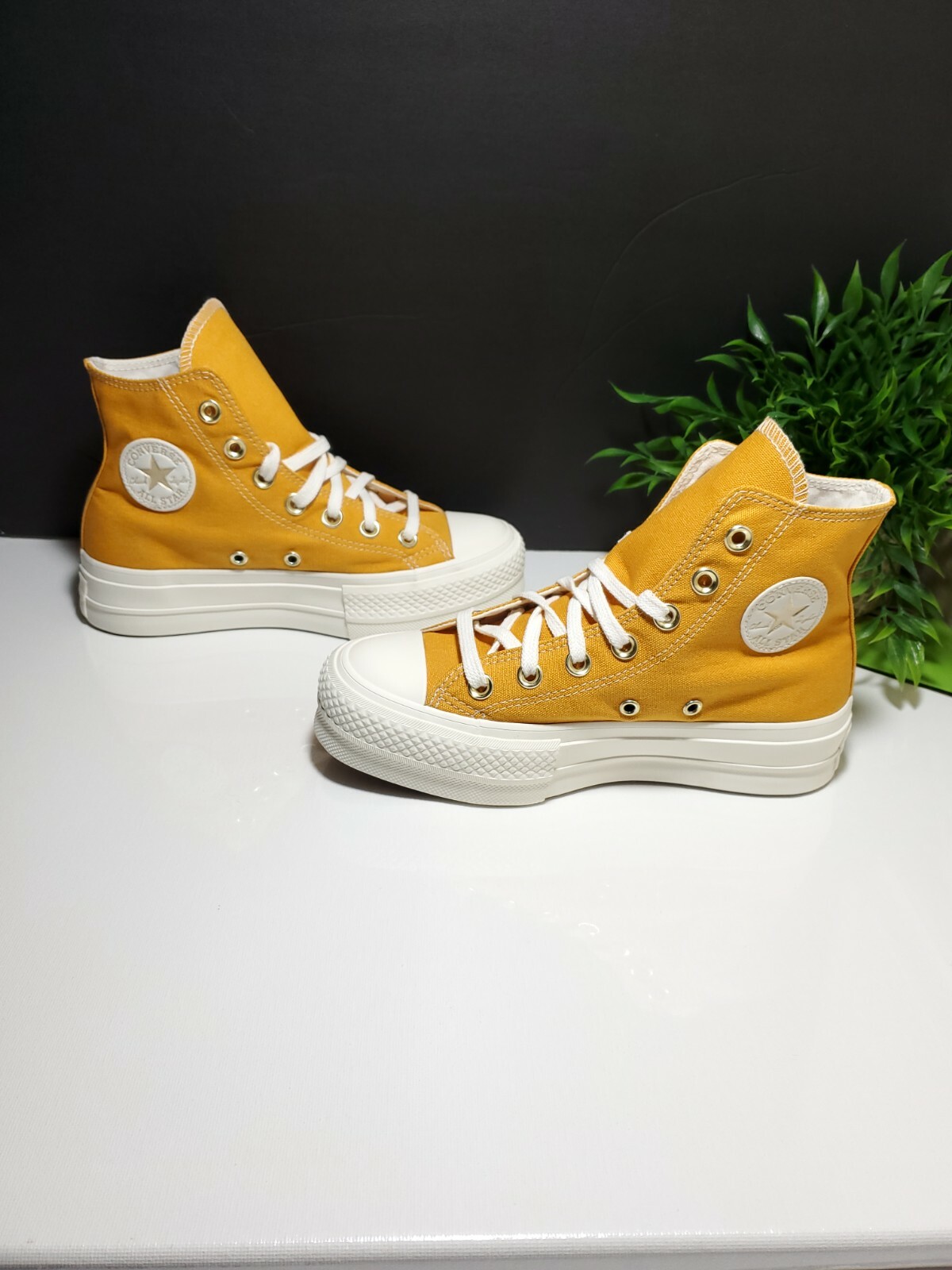 converse platform sunflower