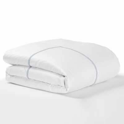 RILEY HOME Baratta Percale Duvet Cover White/Navy Size King 110 x 96 in