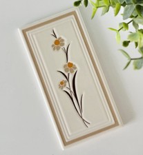 VTG 80’s 4 x 8 Ceramic Decorative Tile, White Daisies, Made In Spain, Trailwoods
