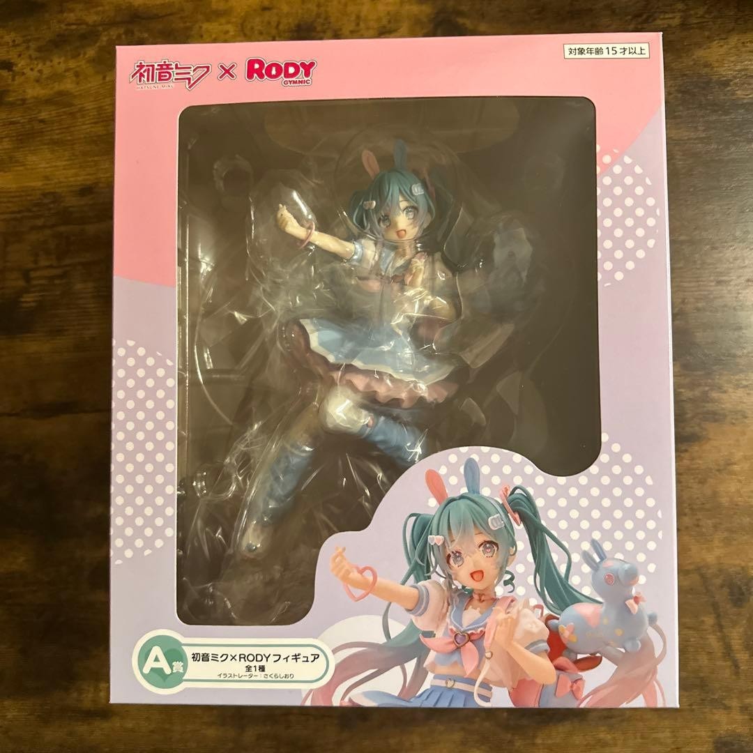A賞　初音ミク×RODY　フィギュア 初音ミク」×「RODY」のコラボくじが登場！セーラー服姿のフィギュア