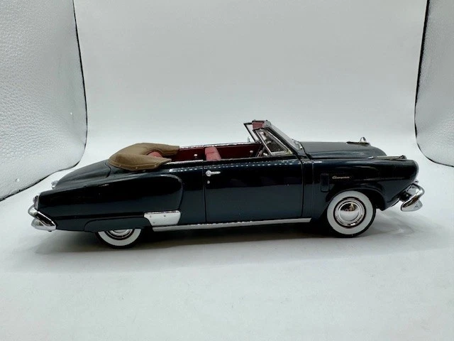 1950 Studebaker Champion Convertible Gray 1:24 Danbury Mint w/Luggage Box & Cert - Image 4 of 4