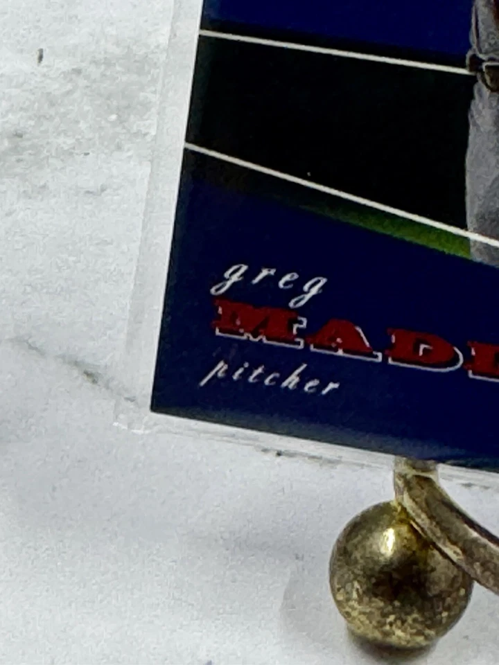 Greg Maddux 2002 Playoff Peice Of The Game 4/250 Juego Usado Bate y Jersey Foto 3 de 4