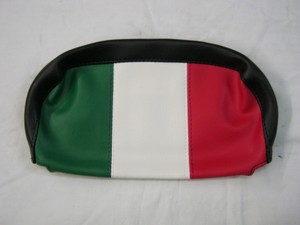 Lambretta Backrest Covers  : Lambretta.mE È Concessionario Autorizzato Di Ricambi Casalambretta Di Vittorio Tessera E Vanta Una Esperienza Decennale Nel Restauro Di Moto D�ePoca E In Special Modo Delle Lambrette.sCegliere.