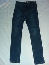 Women's Levis Jeans Size 29x30 Slimming Skinny