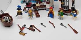 LEGO 70412 Pirates: Soldiers Fort 2015 Imperial Soldiers Complete W/ Instruction