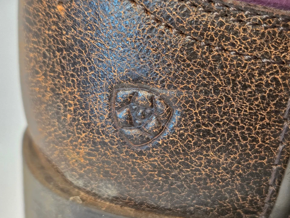 Ariat Tombstone 牛仔靴 青少年 女孩 尺寸 13 紫色梅子 方头 10015390 — 第 4/4 张图片