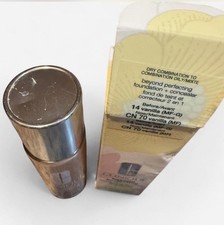 Clinique Beyond Perfecting Foundation  Concealer 14 Vanilla Full Size