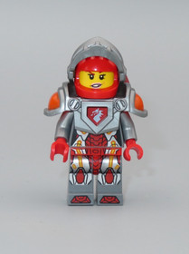 LEGO Nexo Knights Macy Halbert female minifigures 70314 70323 70319