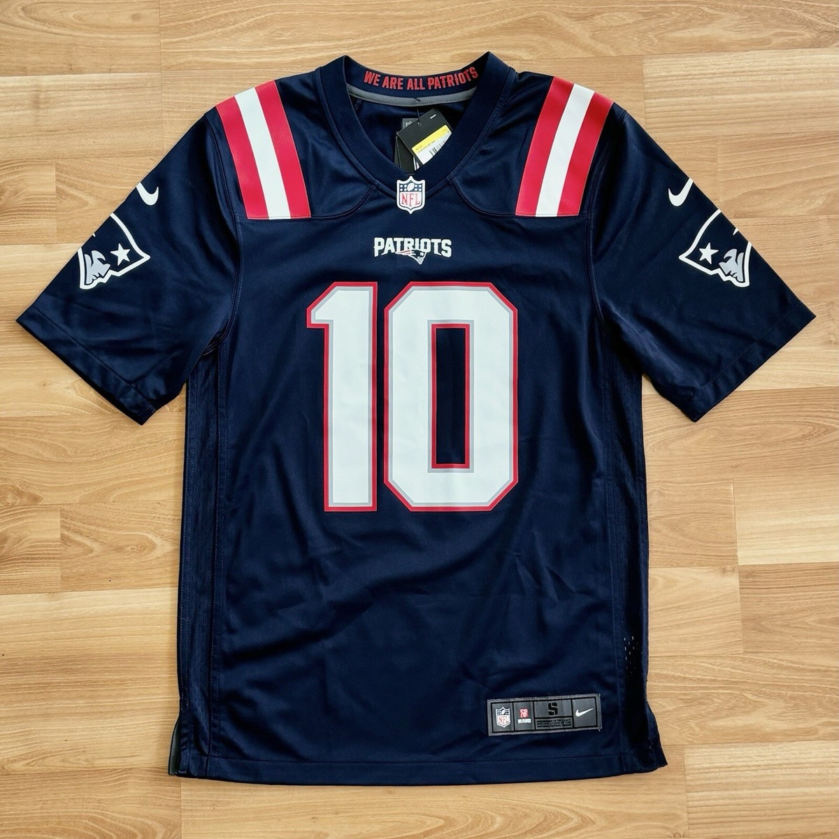 New England Patriots Nike Jersey Jones 10 - Mens Small - NWT Blue