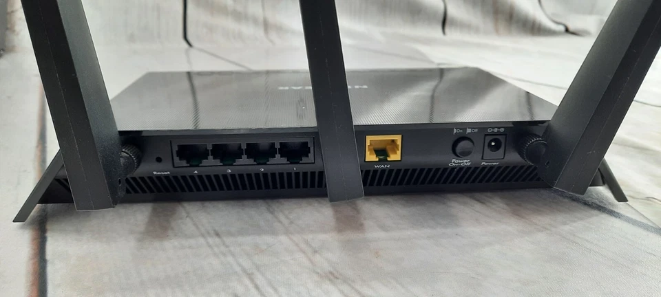 Router NETGEAR Nighthawk AC2600 R7450 Smart Wi-Fi Gaming Router TESTED & WORKS. - Image 3 of 4