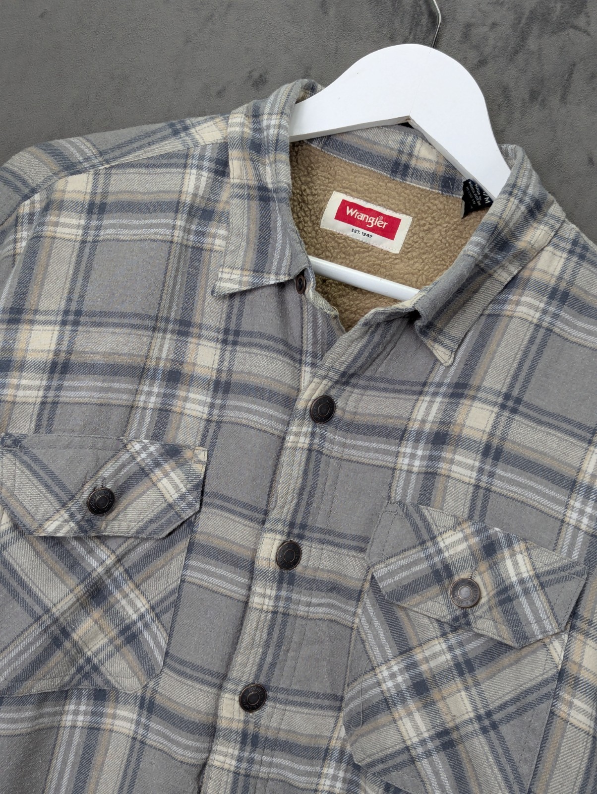 Wrangler Lumberjack Shirt Jacket Men's Medium Sherpa Lined Pockets Lined Sleeves image 2