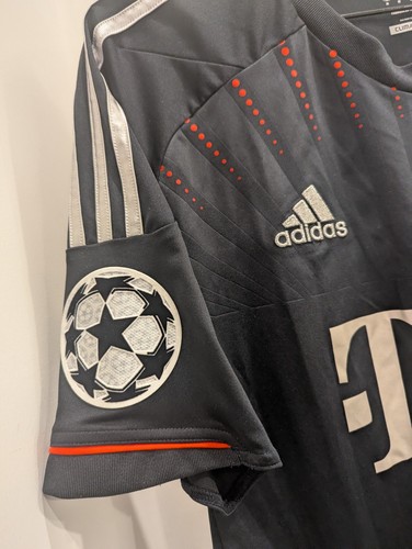 Bayern Munich ๐ Treble 2012/13 Robben #10 Jersey - M Adult - Picture 8 of 9