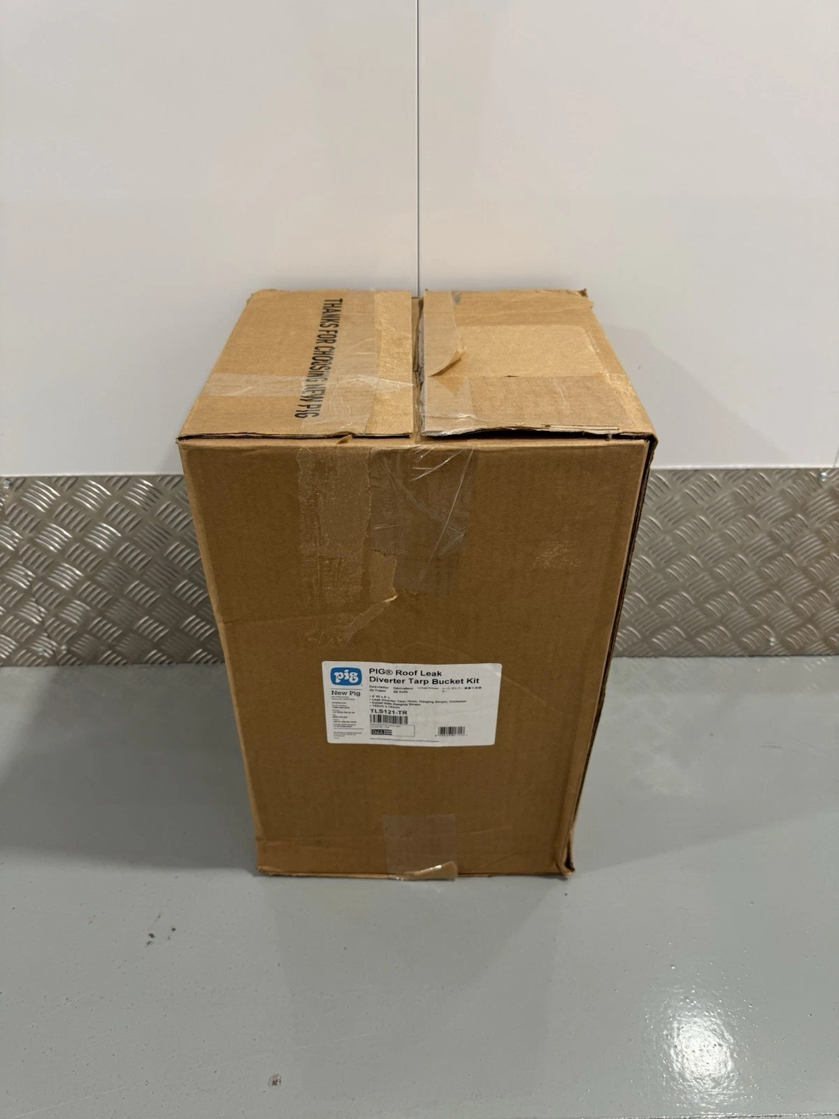 PIG Roof Leak Diverter Tarp Bucket Kits 152x152 TLS121-TR Brand New In Box