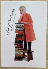 ISABEL ALLENDE, 100% AUTHENTIC AUTOGRAPHED PHOTO OF THE GREAT AUTHOR, WOW !