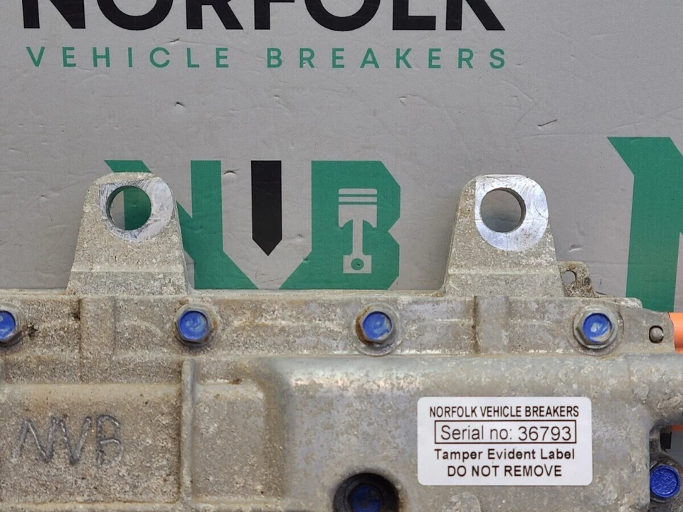 Ford Kuga MK3 Inverter Converter LX60 - Image 2 of 4