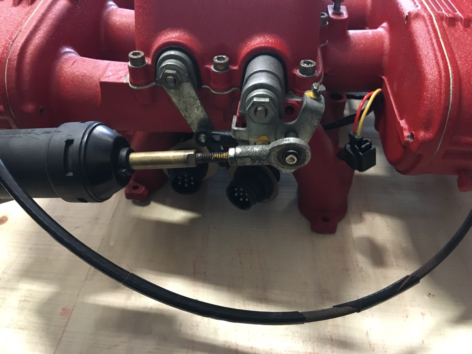 Ferrari 550 Maranello: Complete Intake Manifold /Plenum.