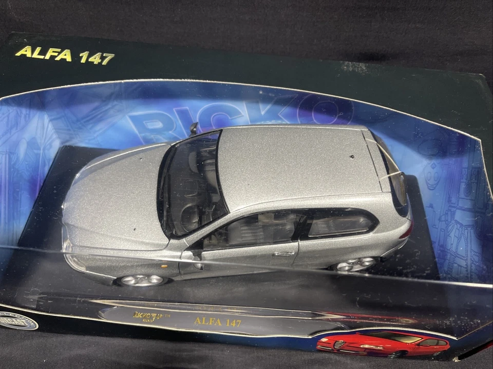 ALFA ROMEO 147 2000 Silver RICKO 1/18 NUEVO EN BOITE Foto 4 de 4