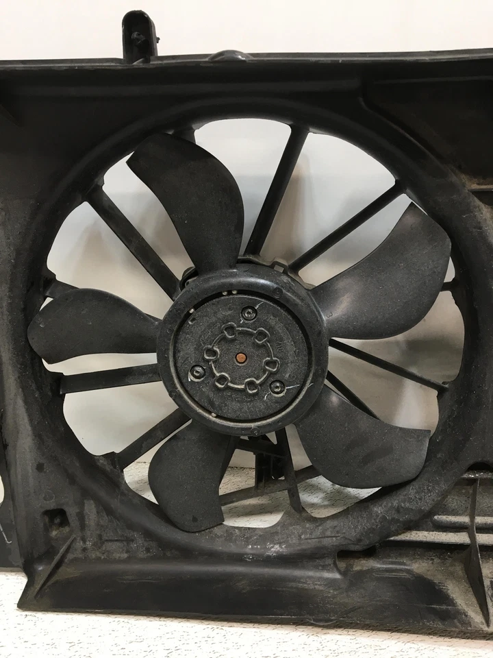 Motor de refrigeración eléctrico Chevy/GMC SUBURBAN SERIE 1500 19 Foto 3 de 4