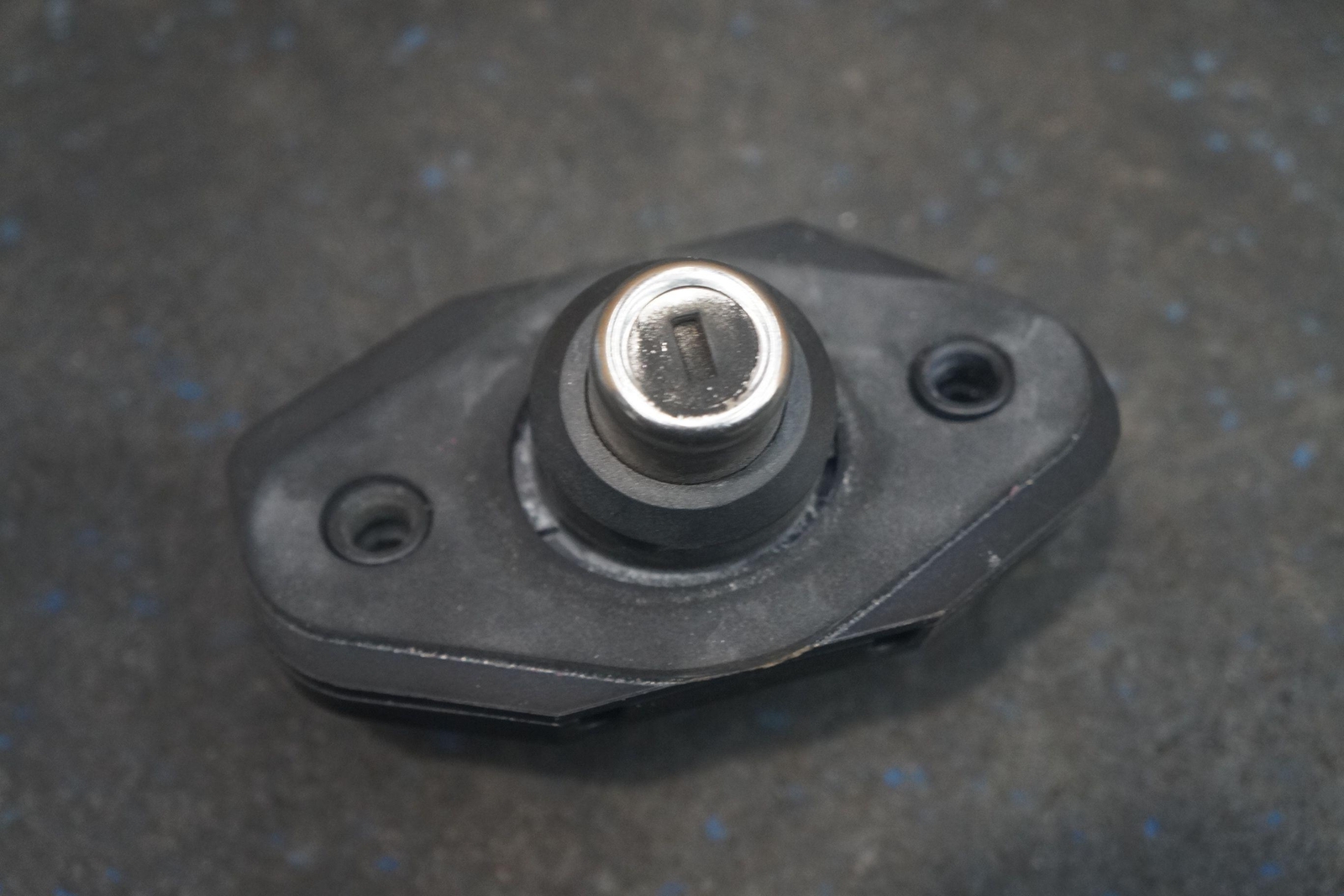 Rear Trunk Lid Key Lock Cylinder 51247226794 OEM Rolls Royce Ghost Series I 2010