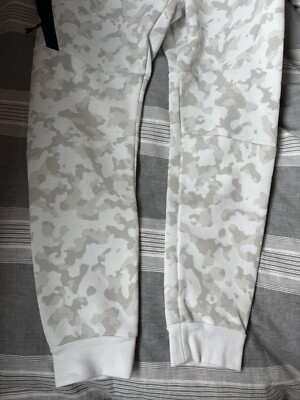 Nike Tech Fleece Pants Joggers Summit Snow Camo Black Slim Taper