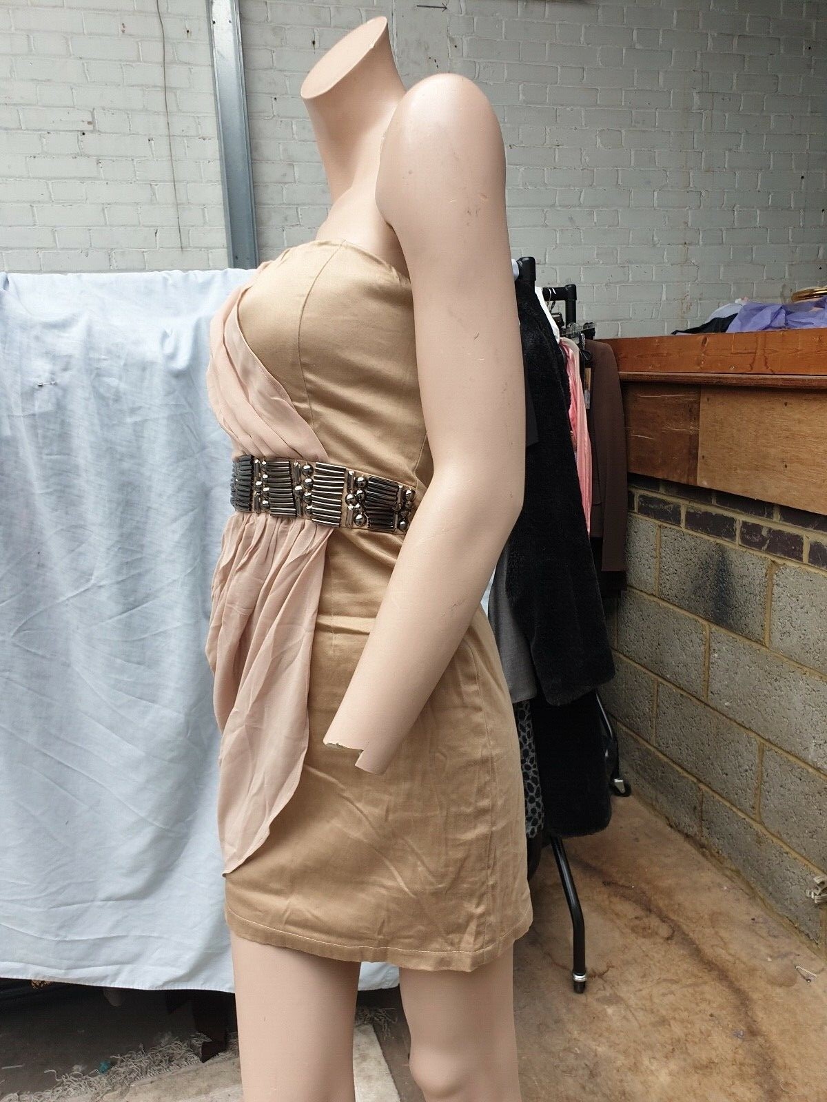 Picture 5 of 7