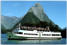 Postcard - T.S.M.V Milford Haven cruises Milford Sound - New Zealand