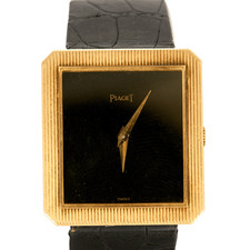 PIAGET - Protocol 9154 - Montre à boitier rectangulaire et à mouvement automatiq